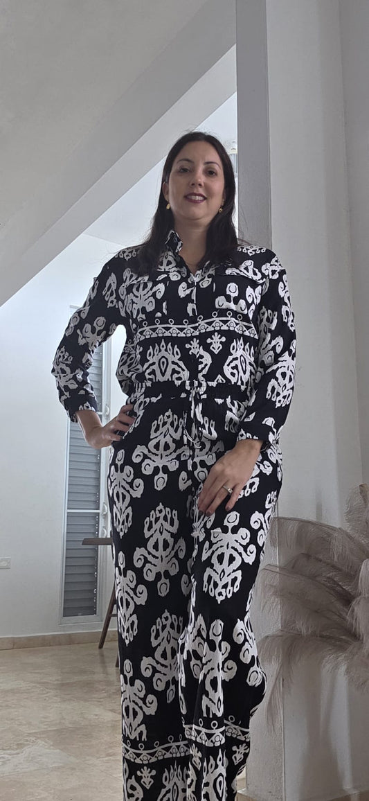 Black and White Set